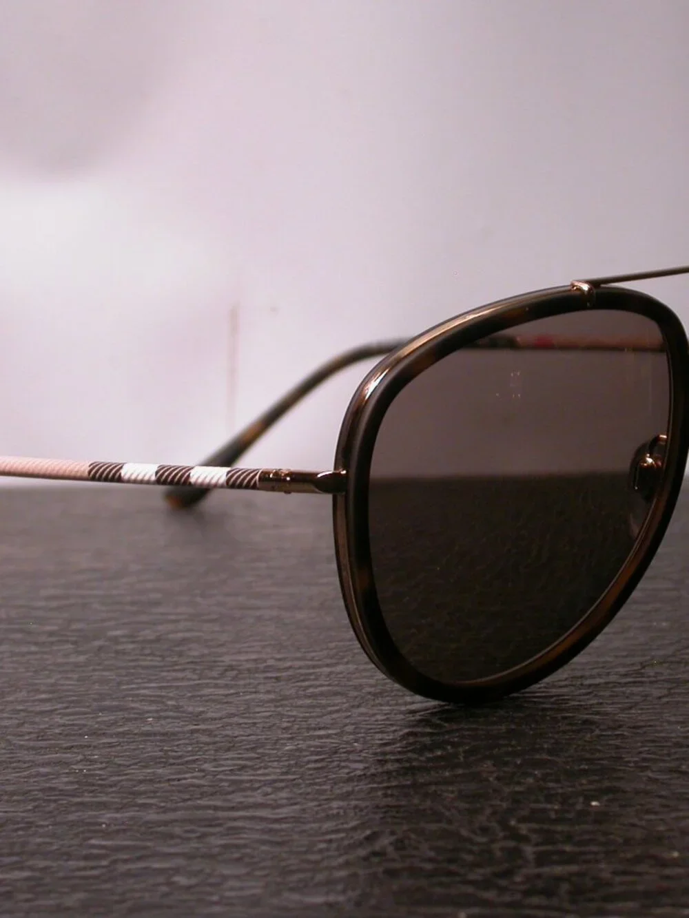 Burberry Tortoise Plaid Aviator Shades Sunglasses Made in Italy